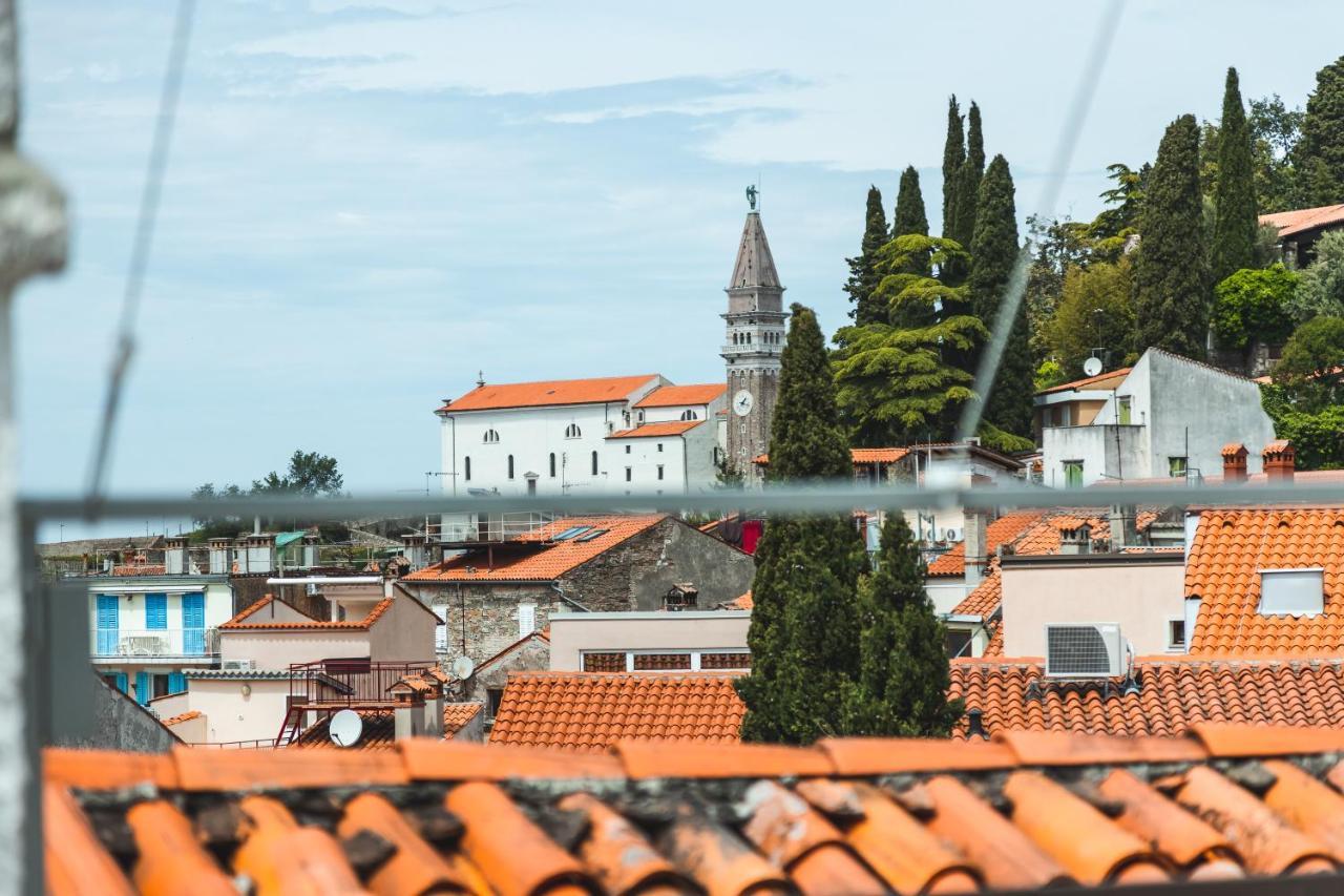 Kat-Y Terrace With Excellent View Appartamento Pirano Esterno foto