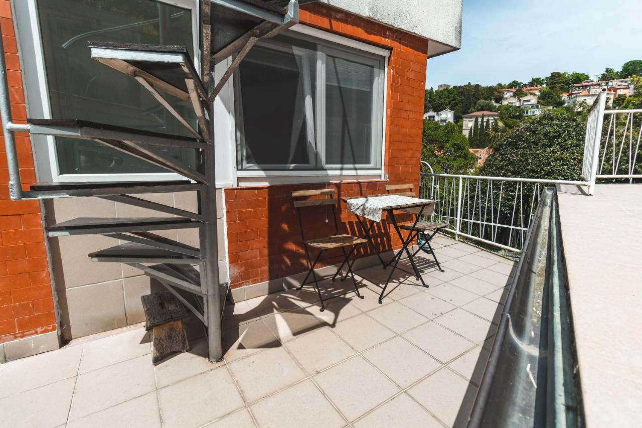 Kat-Y Terrace With Excellent View Appartamento Pirano Esterno foto
